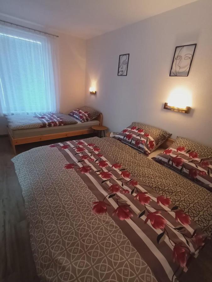 Domcek V Zahrade Vila Liptovský Mikuláš Exterior foto